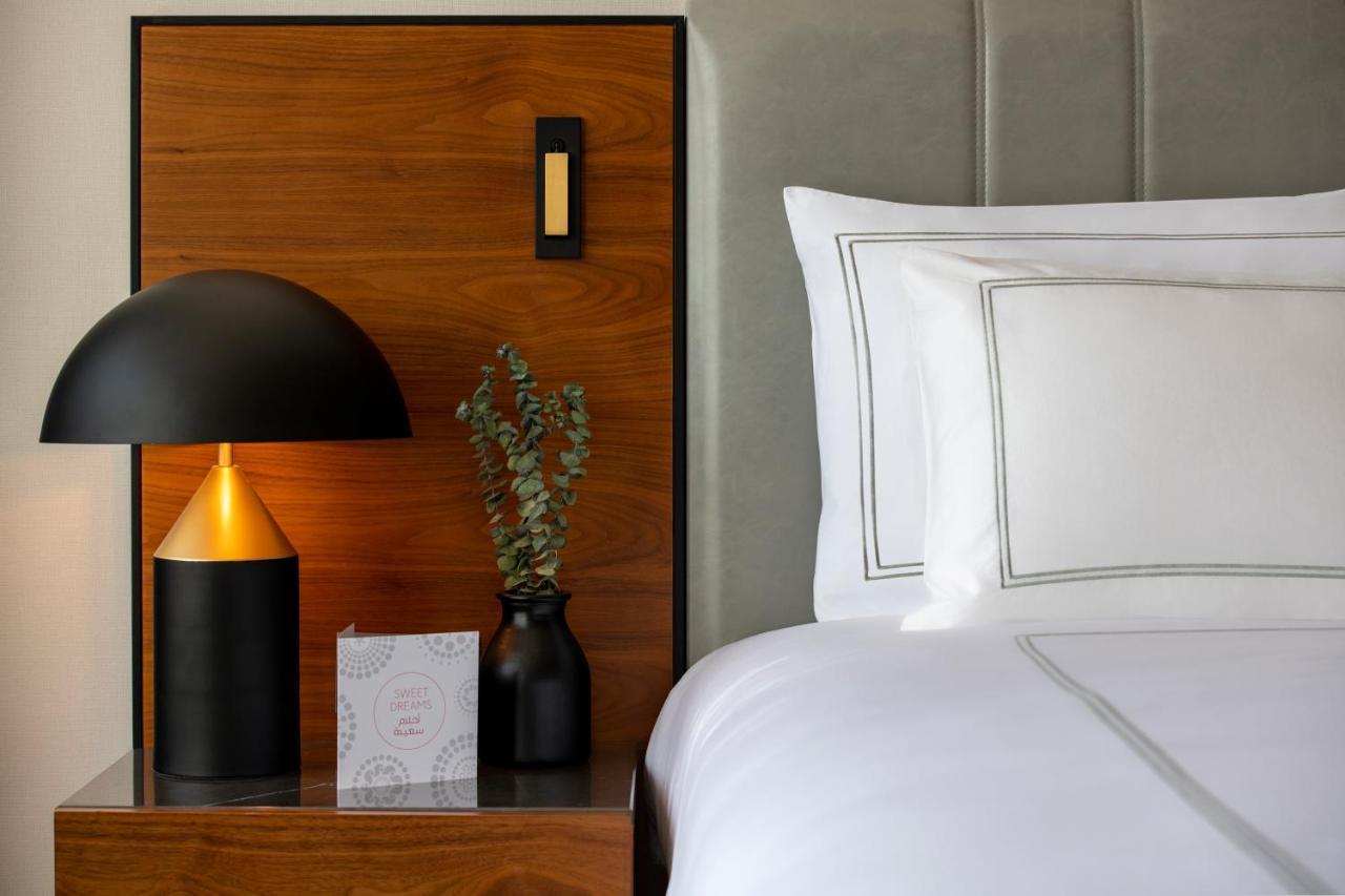 Swissotel Living Джедда Экстерьер фото A guest room at the hotel