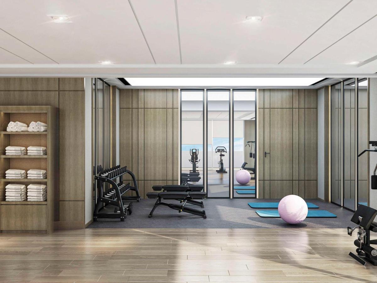 Swissotel Living Джедда Экстерьер фото The gym at The Hari