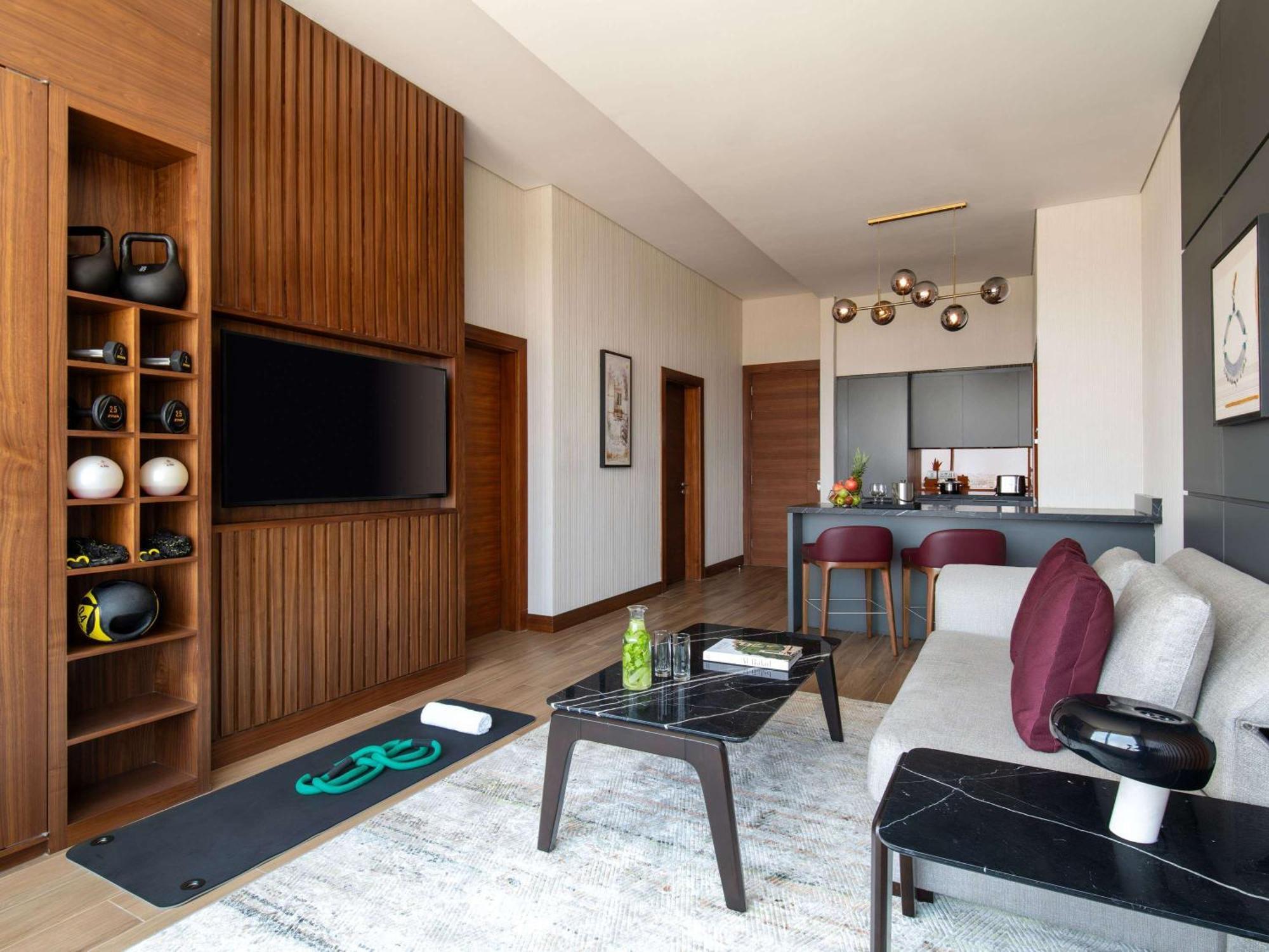Swissotel Living Джедда Экстерьер фото The interior of a typical apartment at The Standard East Village